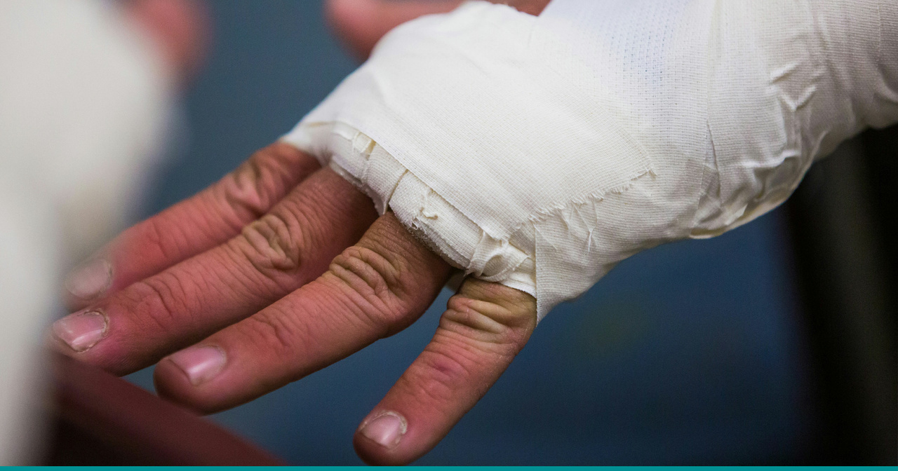 Blessure main